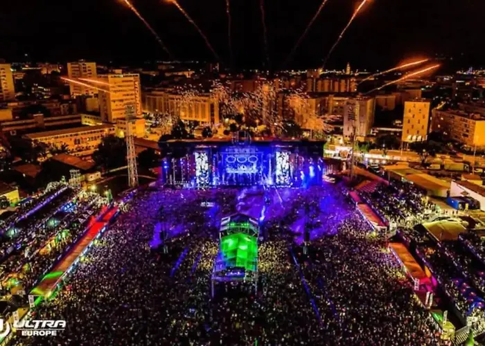 Апартаменты Maroen Lux And Old Town *